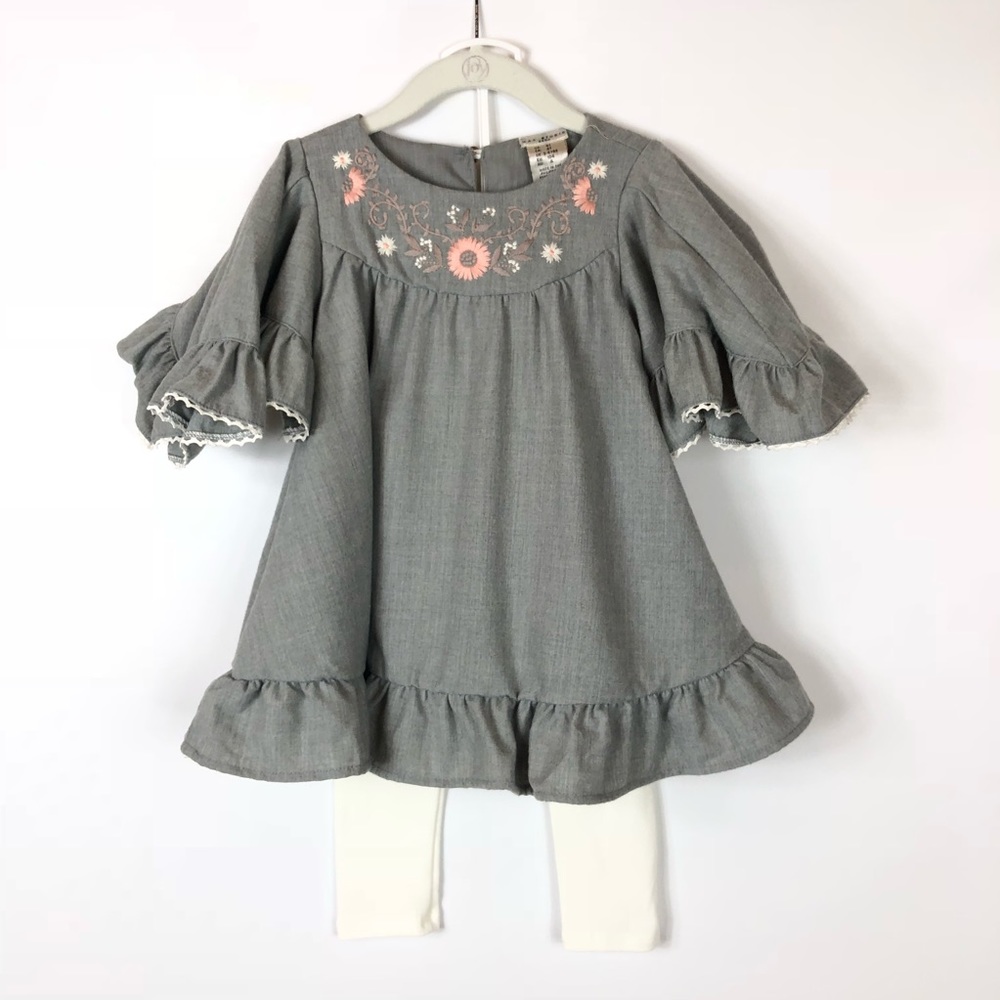 NWT Max Studio Gray Ivory Tunic Flutter Sleeve Embroidered Leggings Set 4T
